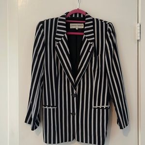 Authentic Vintage Giorgio Armani Blazer Size 44 Pinstripe